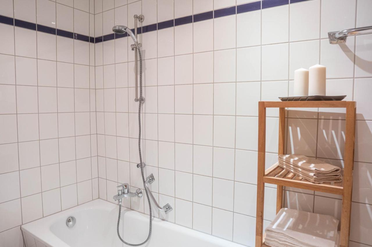 Gemutliche 45M² Wohnung Mit Netflix & Disney+ Erfurt Esterno foto